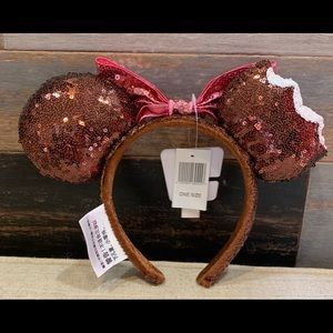 Disney ice cream bar Minnie ears!